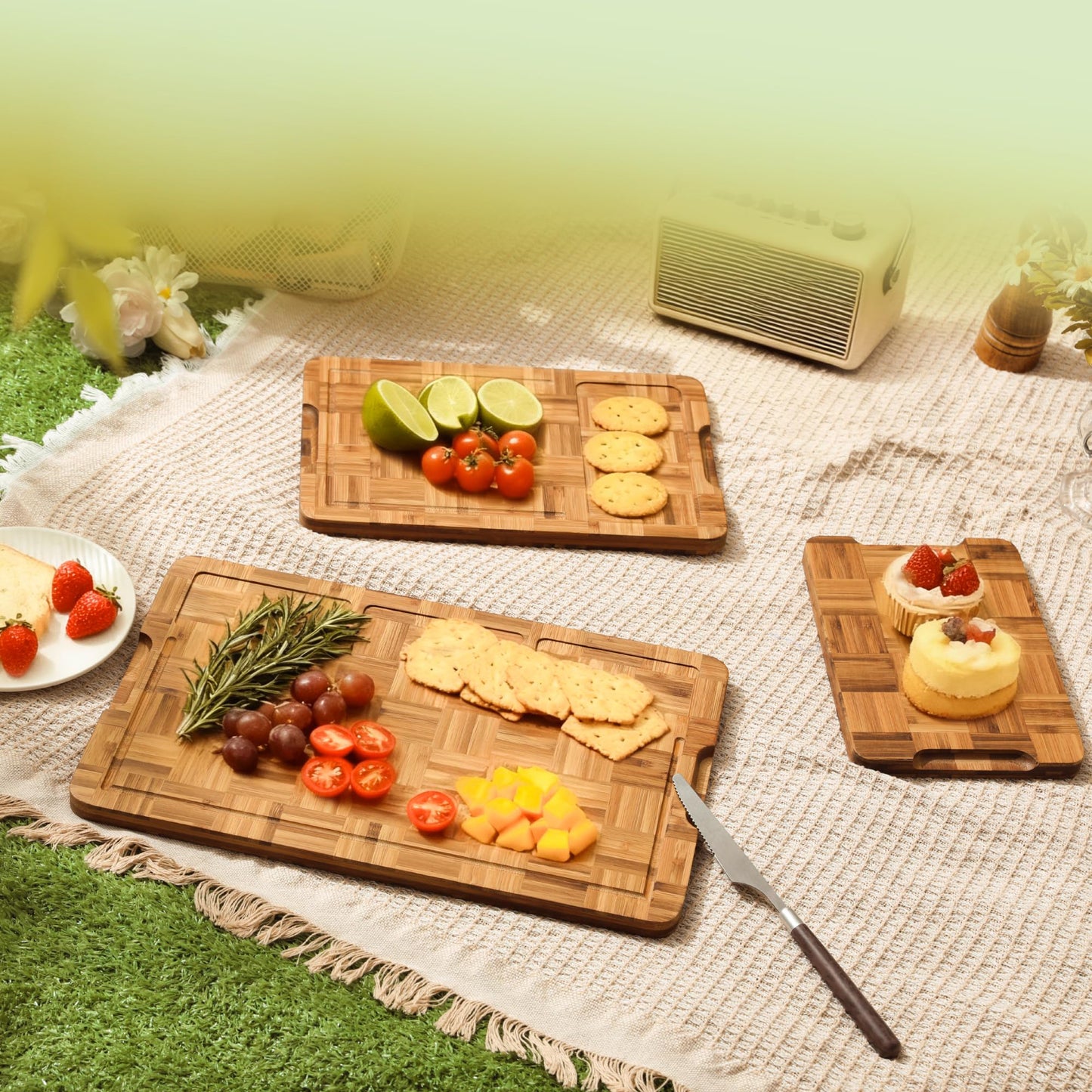 Bamboo Cutting Board for Kitchen with Juice Groove, End-Grain Butcher Block Chopping Boards, Checkered Wooden Cutting Boards Set of 3 with Stand, Knife-Friendly, Serving Tray